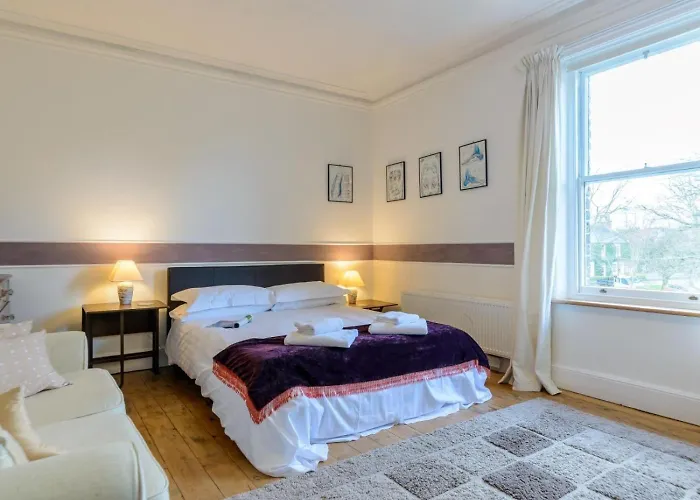 6 Bed In Richmond Oc-52779